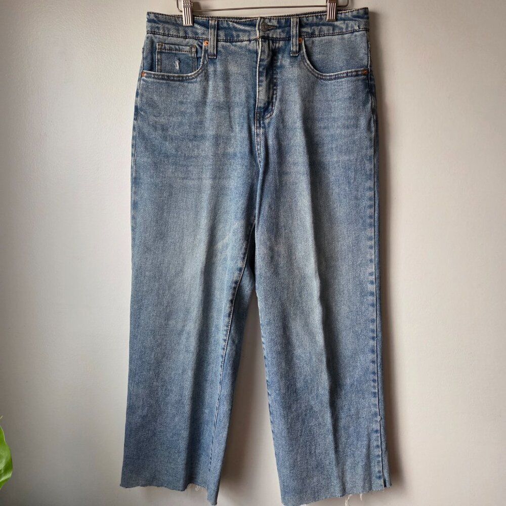 NEVER WORN WILD FABLE HIGH RISE SKATER RAW HEM JEANS SIZE 10